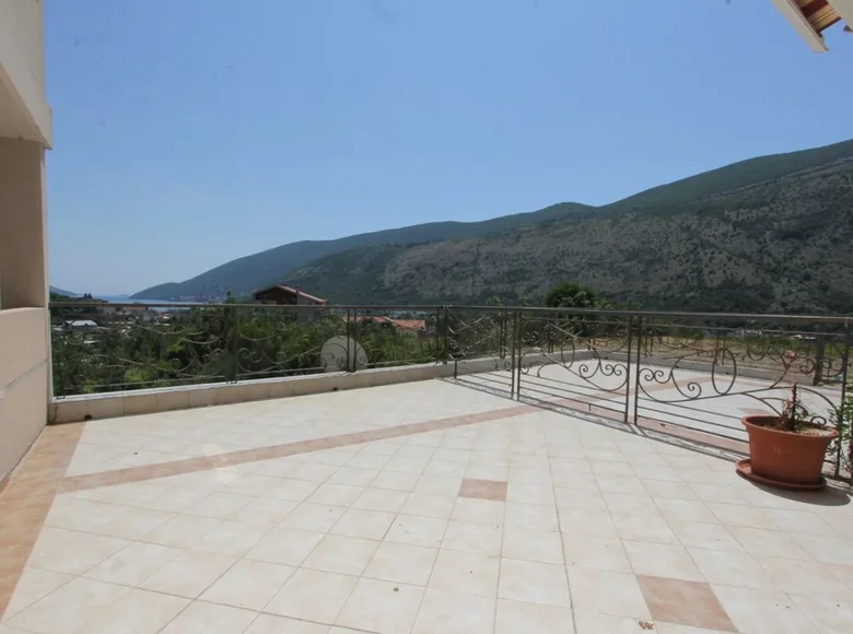 1 bedroom apartment 62 m² Igalo, Montenegro