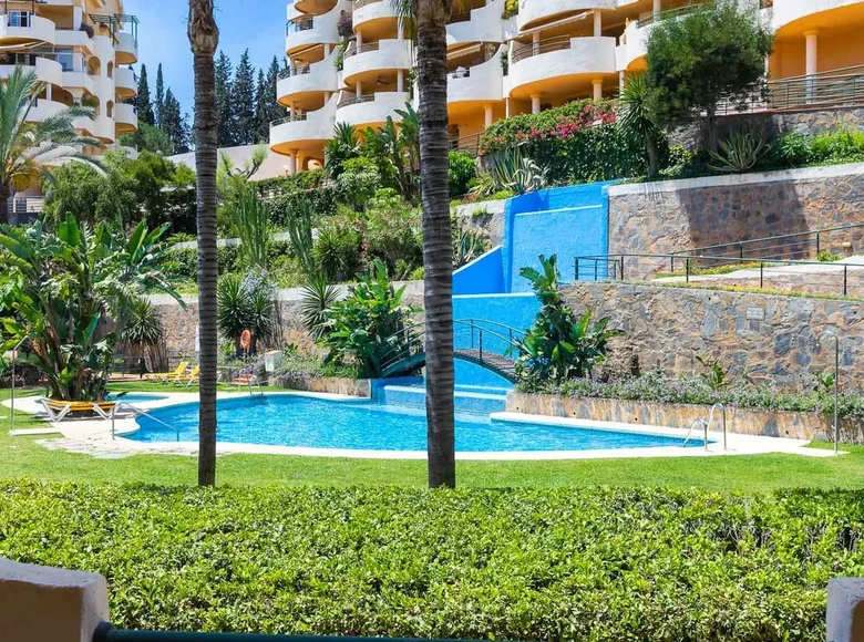 Mieszkanie 3 pokoi 115 m² Marbella, Hiszpania