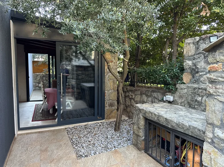 1 bedroom apartment 60 m² Budva, Montenegro