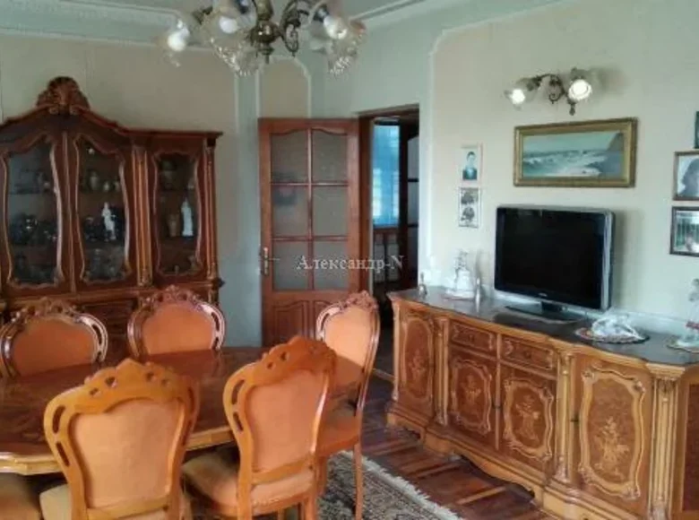 4 room house 200 m² Odessa, Ukraine