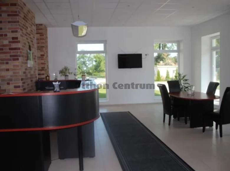 Commercial property 2 500 m² in Lovasbereny, Hungary