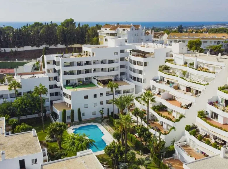 2 bedroom apartment 99 m² Marbella, Spain