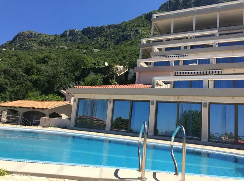 Villa 18 Schlafzimmer  Blizikuce, Montenegro