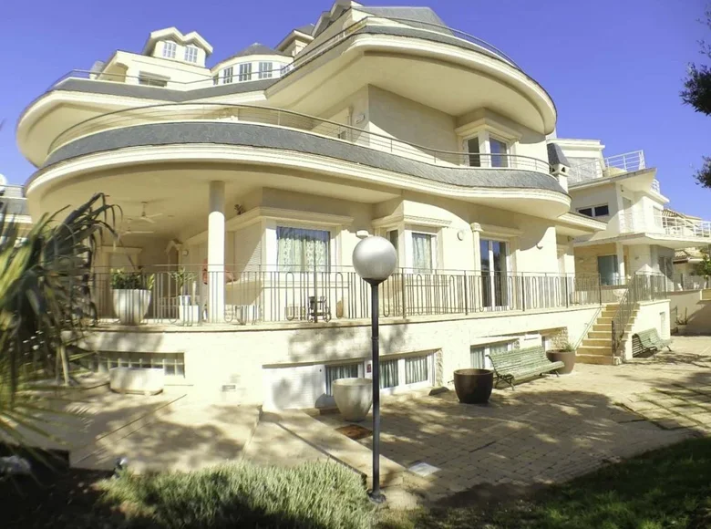 Villa 11 habitaciones 1 147 m² Izhevsk, Rusia