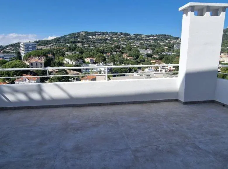 3 bedroom apartment  Cannes, France