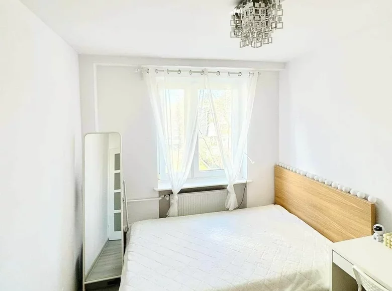Apartamento 3 habitaciones 47 m² en Varsovia, Polonia