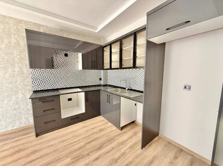 Wohnung 2 zimmer 65 m² Mezitli, Türkei