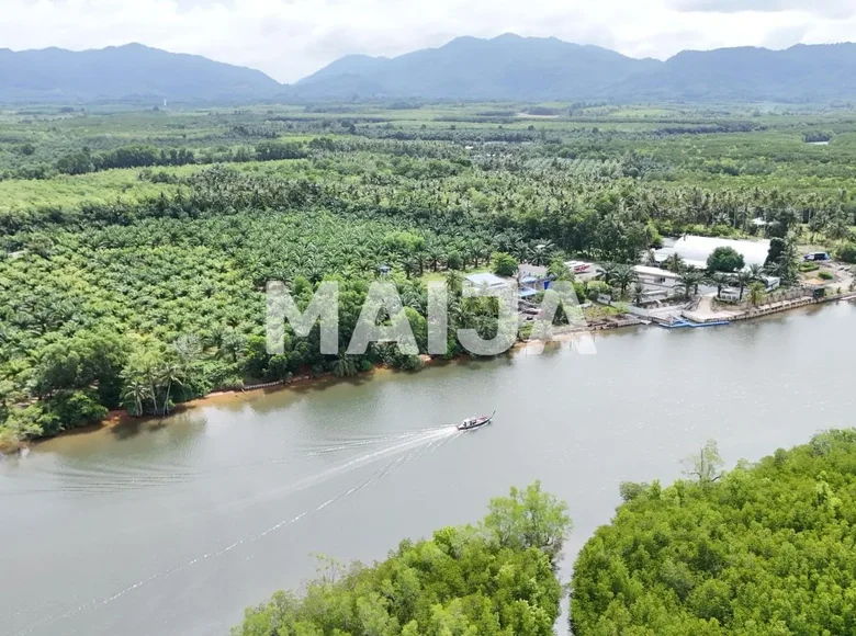 Atterrir  Ban Koh Nok, Thaïlande