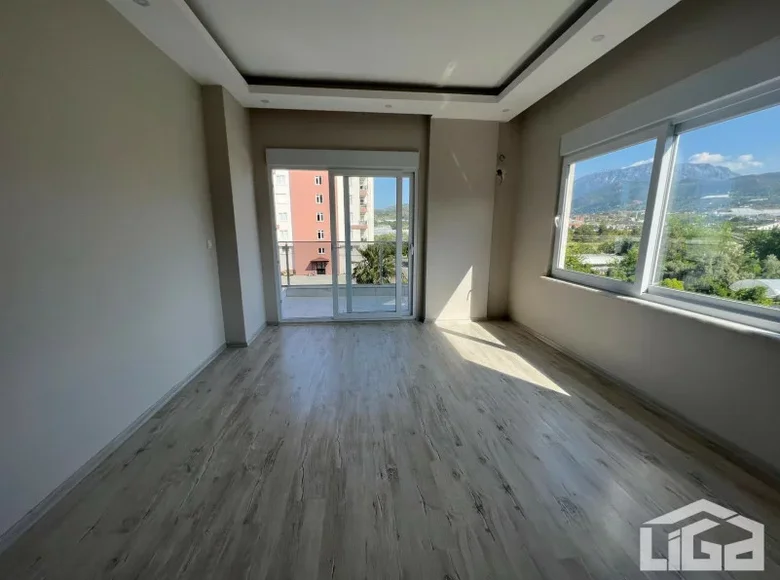 Mieszkanie 3 pokoi 80 m² Alanya, Turcja
