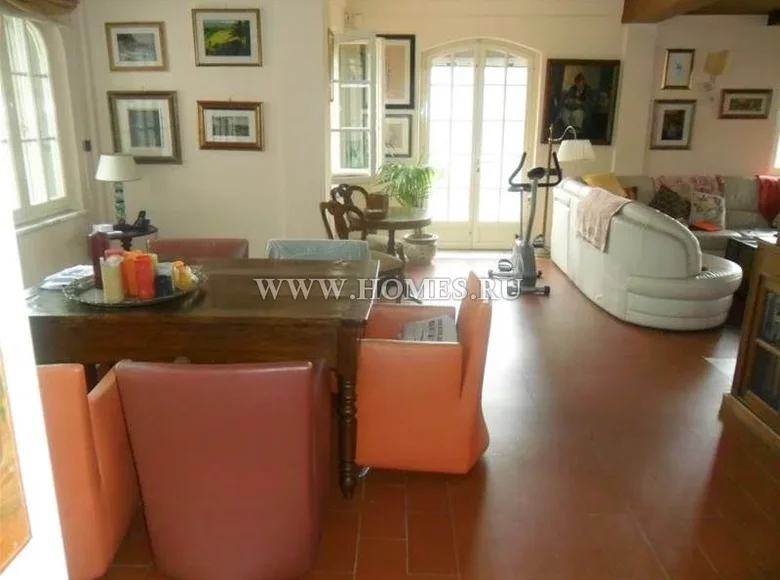 3 bedroom house 180 m² Sarzana, Italy