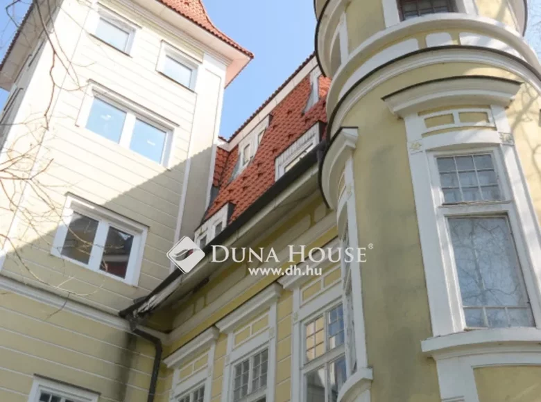 Villa 1 121 m² Dunapataj, Hungary