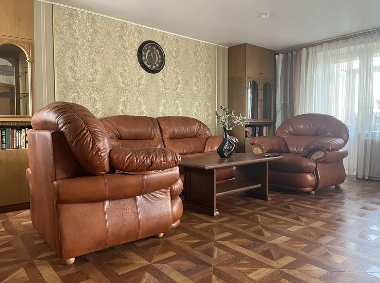 Appartement 3 chambres 98 m² Homiel, Bélarus