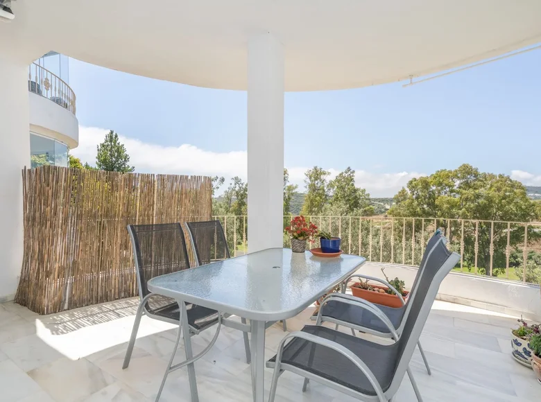 Wohnung 2 Schlafzimmer 127 m² Estepona, Spanien