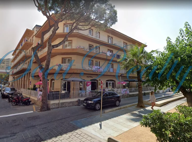 Mieszkanie 70 pokojów 2 400 m² Castell-Platja d Aro, Hiszpania