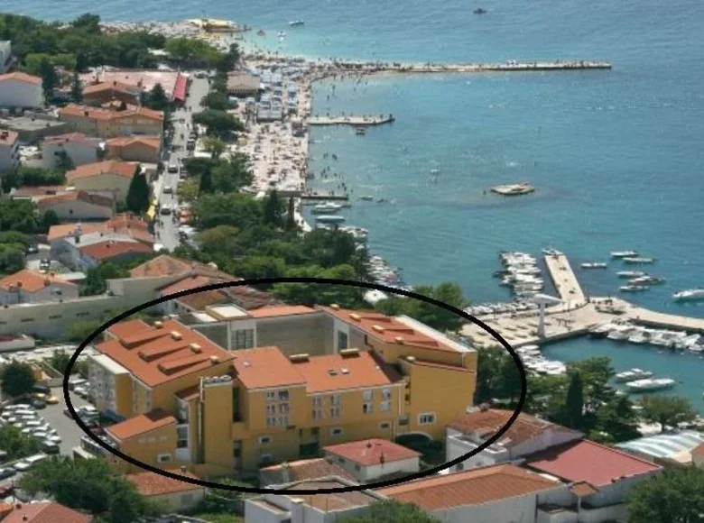 Hotel 6 000 m² Crikvenica, Kroatien
