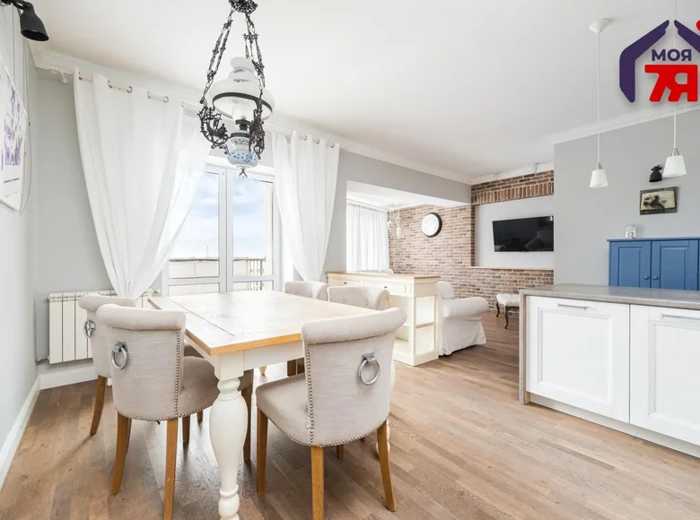 Квартира 3 комнаты 93 м² Минск, Беларусь