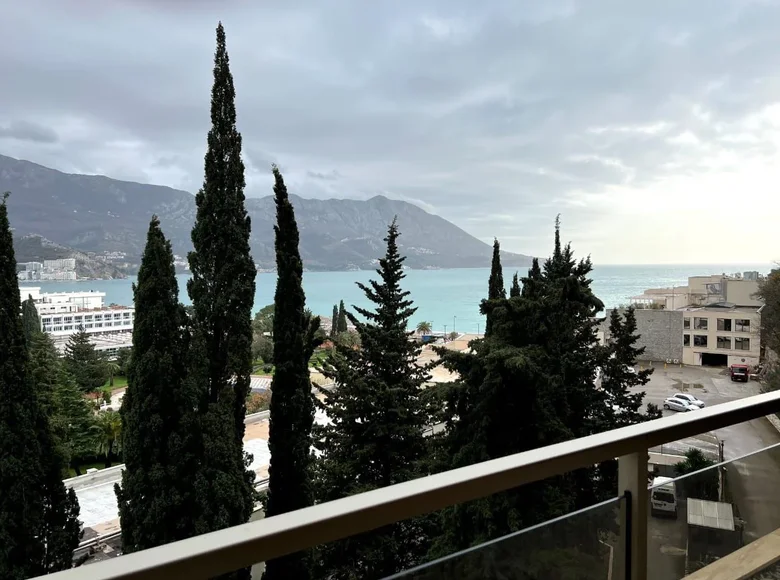 Apartamento 3 habitaciones 115 m² Becici, Montenegro