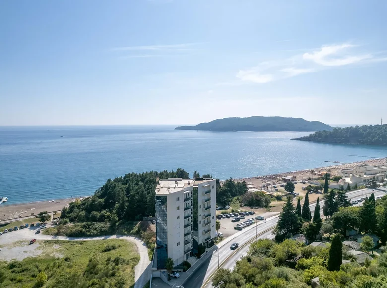 Mieszkanie 4 pokoi 138 m² Becici, Czarnogóra