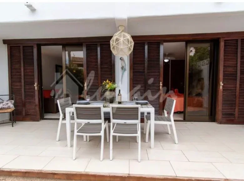 2 bedroom apartment 75 m² Arona, Spain