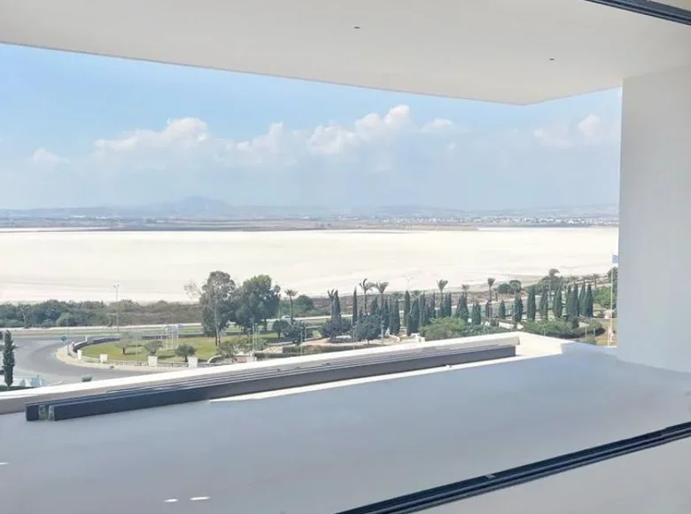 2 bedroom apartment 75 m² Larnaca, Cyprus