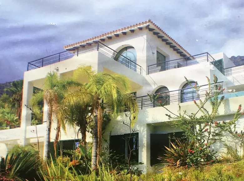 6-Schlafzimmer-Villa 300 m² Altea, Spanien