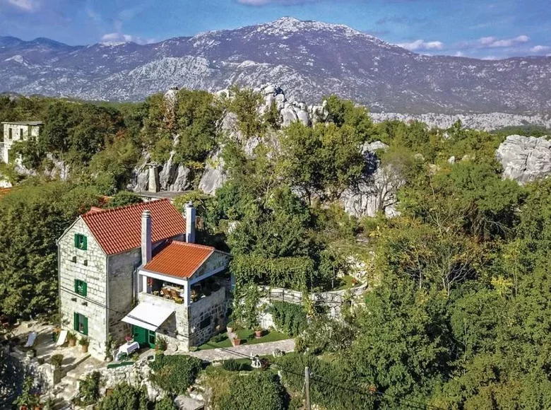 Villa 2 chambres 100 m² Dugi Rat, Croatie