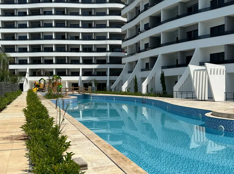 Mieszkanie 2 pokoi 72 m² Mersin, Turcja