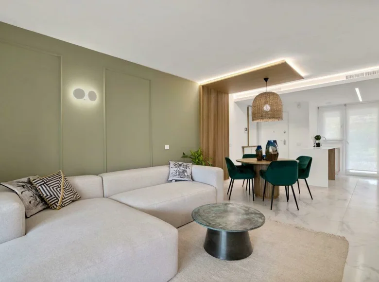 2 bedroom apartment 90 m² Torrevieja, Spain