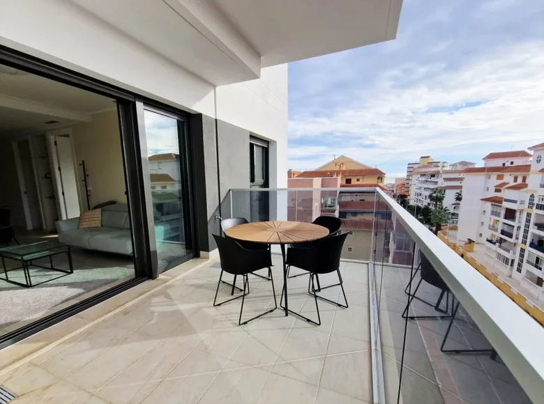 2 bedroom penthouse 73 m² Torrevieja, Spain