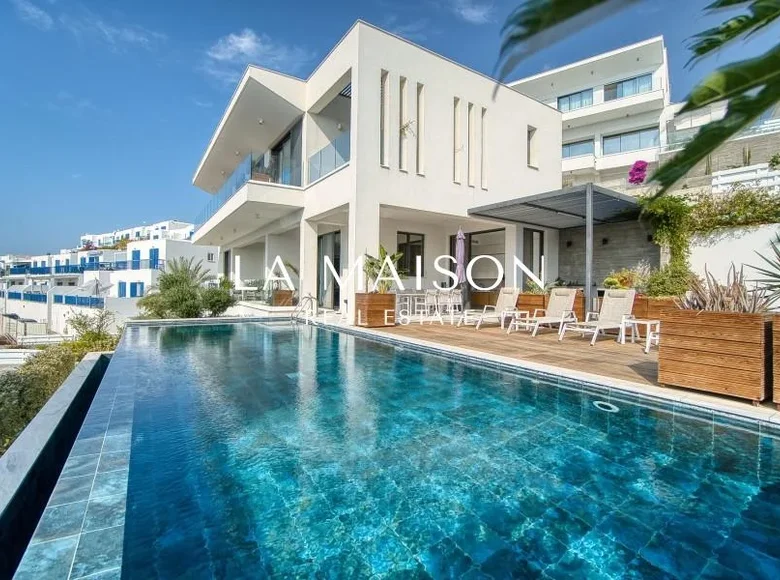 5 bedroom house 572 m² Chloraka, Cyprus