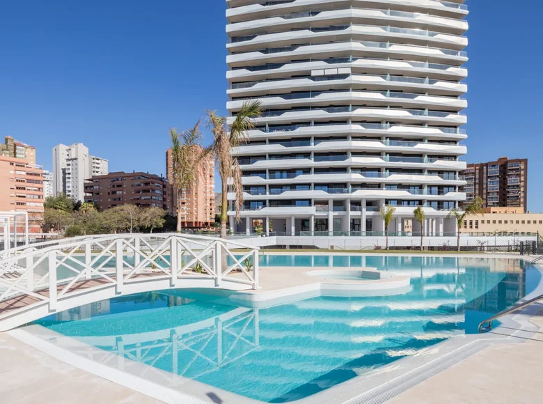 Mieszkanie 3 pokoi 104 m² Benidorm, Hiszpania