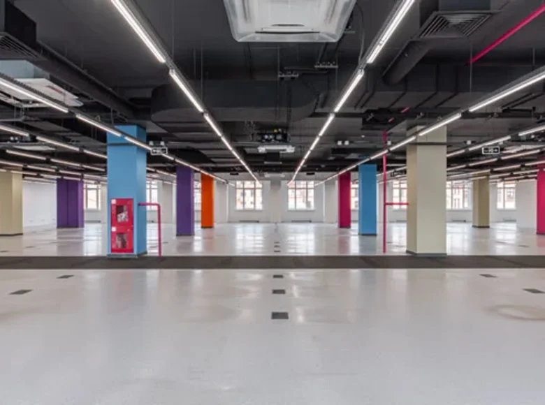 Office 3 476 m² in Moscow, Russia