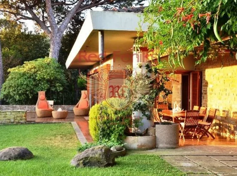 3 bedroom villa 300 m² Italy, Italy