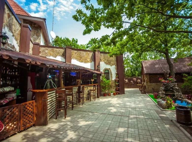 Restaurant complex in Berdyansk