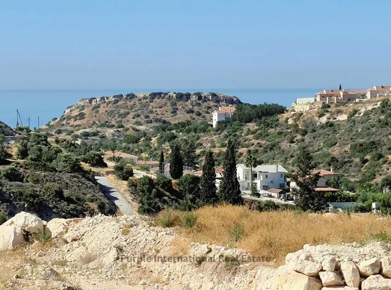 Atterrir  Agios Tychonas, Chypre
