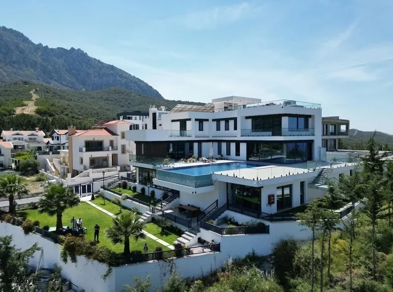 Villa 7 zimmer 1 284 m² Kyrenia, Nordzypern