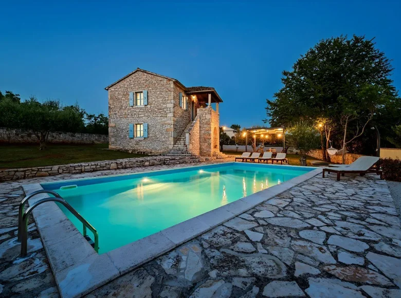 Villa de tres dormitorios 120 m² Porec, Croacia