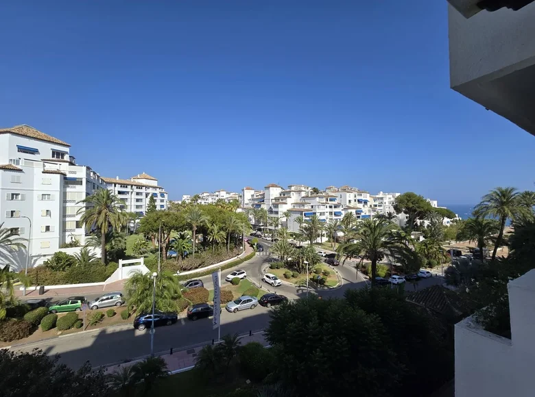 1 bedroom apartment  Marbella, Spain