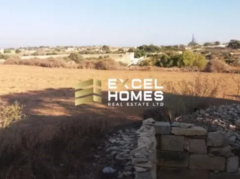 Land  Gudja, Malta