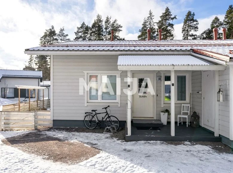 2 bedroom apartment 72 m² Jaervenpaeae, Finland