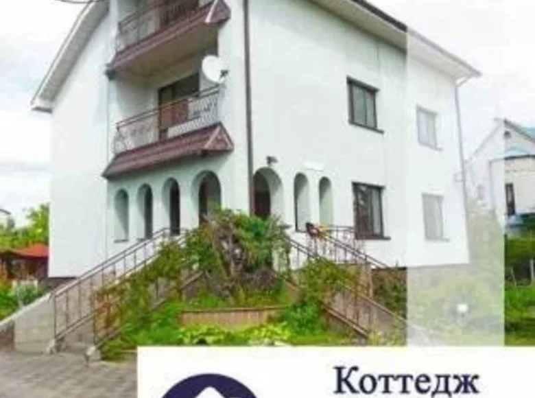 House 325 m² Brest, Belarus