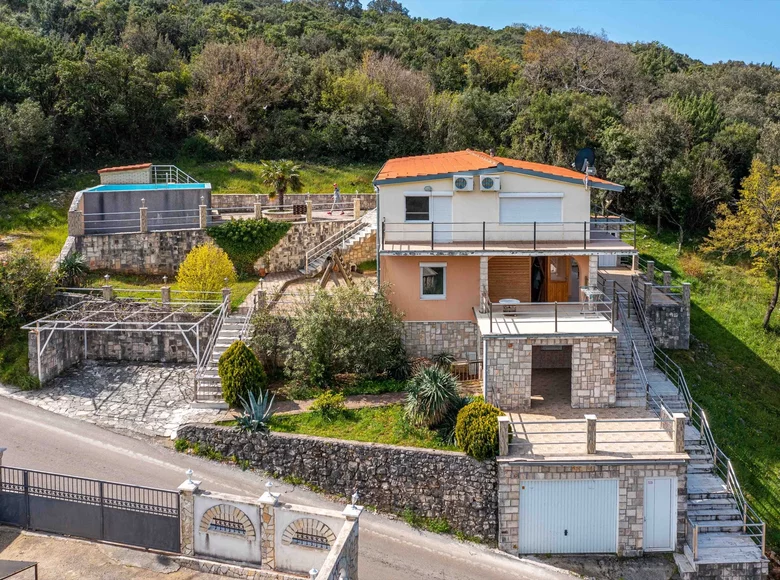 Dom 4 pokoi 160 m² Kunje, Czarnogóra