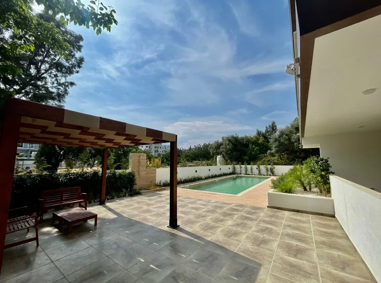 Mieszkanie 2 pokoi 116 m² Limassol District, Cypr