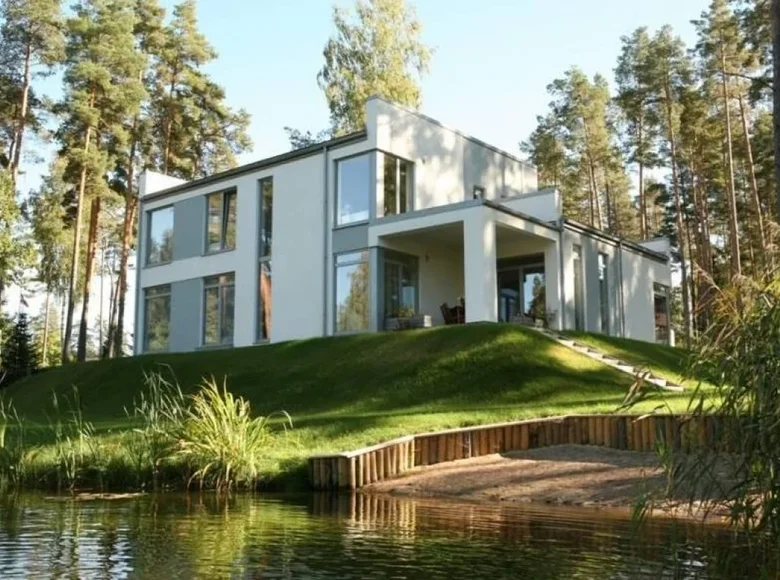 Casa 6 habitaciones 450 m² Upesciems, Letonia