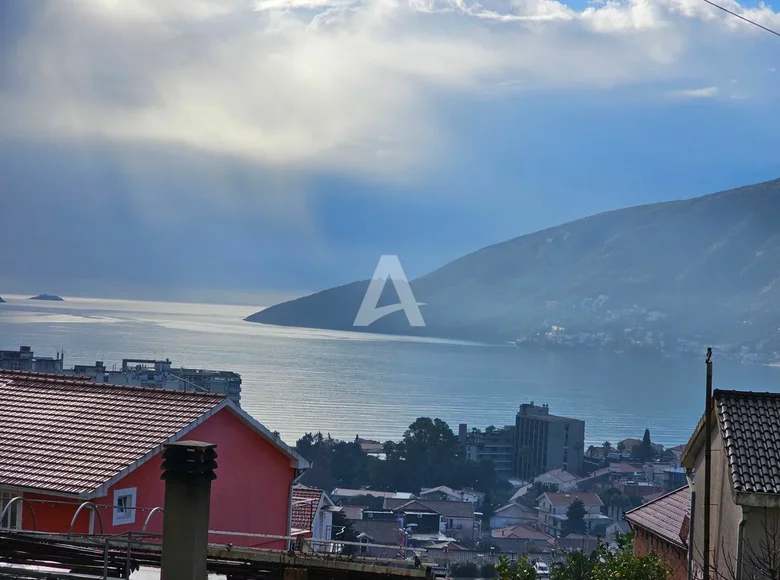 2 bedroom apartment 60 m² Igalo, Montenegro