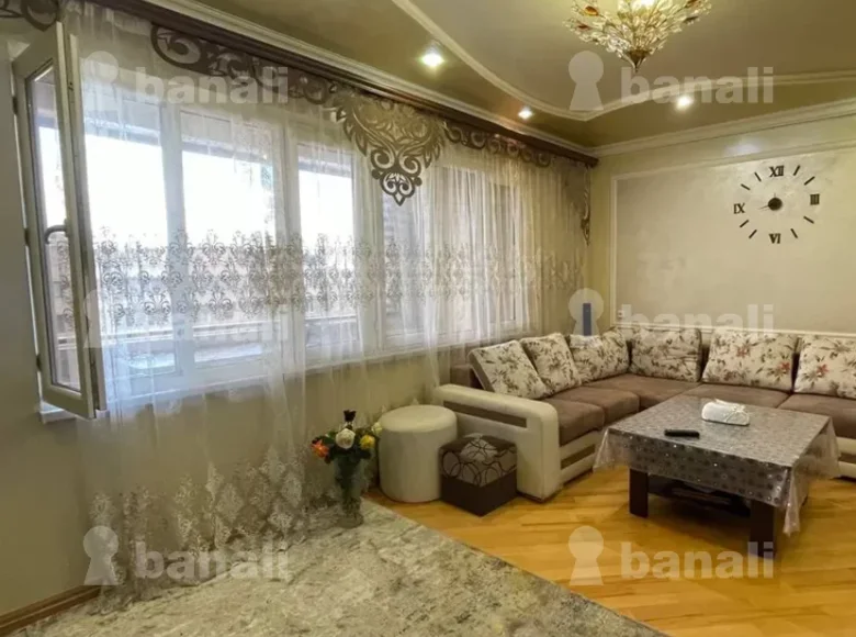 Apartamento 3 habitaciones 74 m² Ereván, Armenia