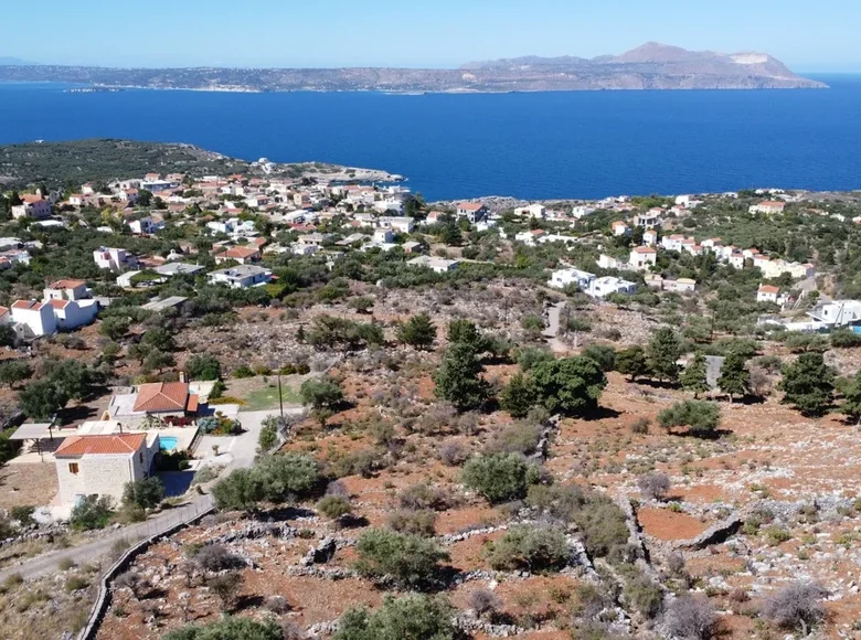 Land  Kokkino Chorio, Greece