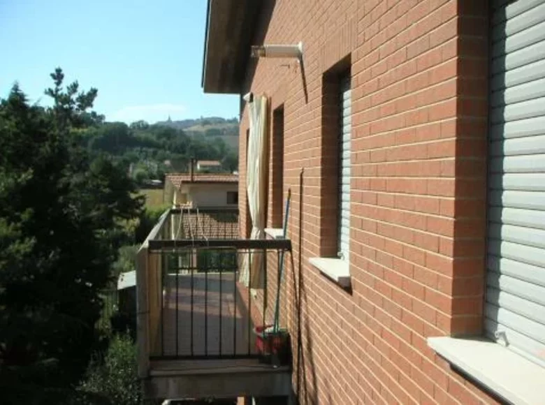 Квартира 6 комнат 100 м² Терни, Италия