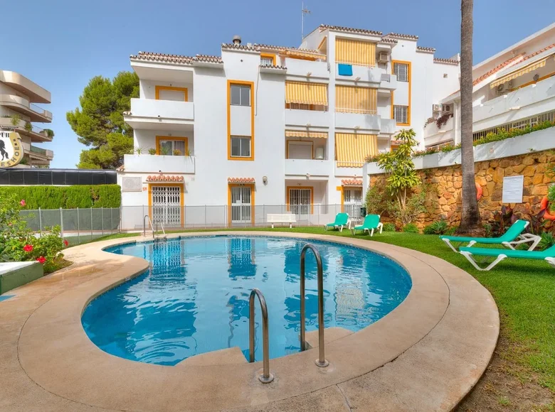 Mieszkanie 2 pokoi 56 m² Marbella, Hiszpania