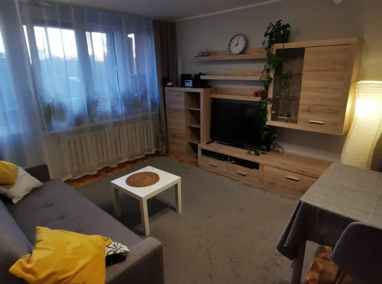 2 room apartment 37 m² in Warsaw, Poland